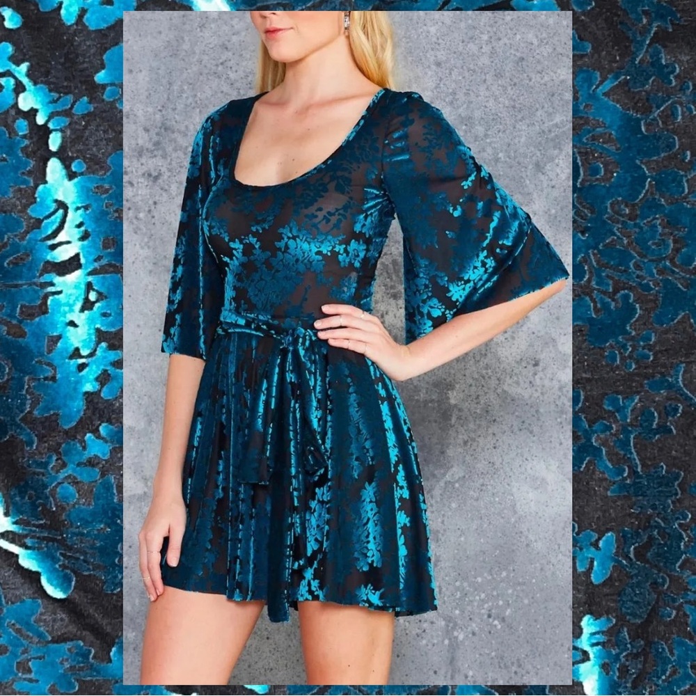 GUC Black Milk Burned Velvet Teal Floral Kimono Dress Large